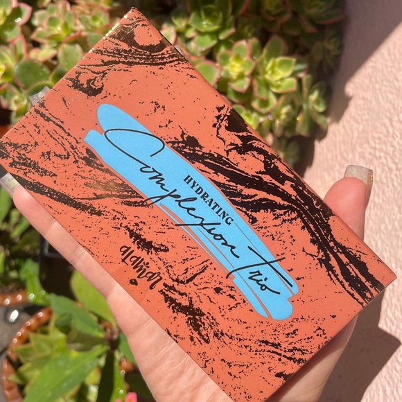 ✨ Alamar Cosmetics Hydrating Complexion Trio / Medium-Tan - Picture 5 of 11